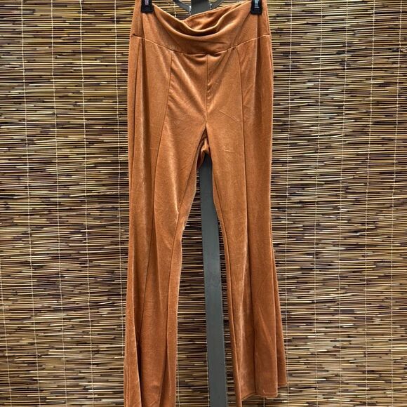Ultra Flirt Juniors' Stretch Corduroy‎ Flare Pants Size L - Picture 2 of 3